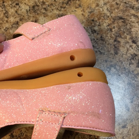 Itzel Bitzy Sparkle Pink Mary Janes - Picture 5 of 6